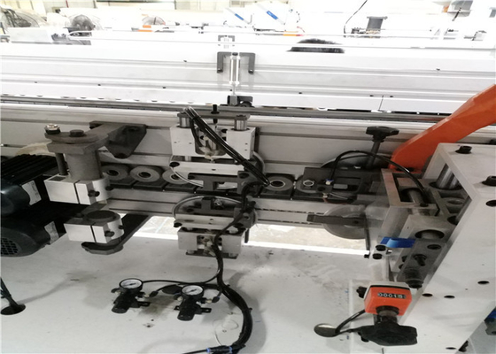 machine automatique de bordure foncée de PVC 23m/min avec l'arrondissage faisant le coin