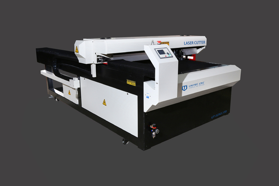Monophasé de coupeur de tissu de la machine 2KW de gravure de laser de CO2 d'utilisation à la maison